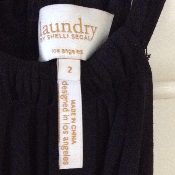 Fabulous black jumpsuit size 2 pristine - Picture 2 of 4